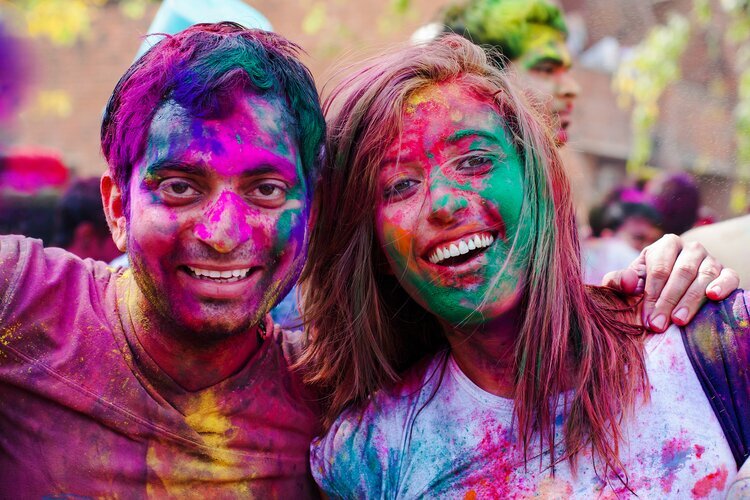 How to Celebrate Holi 2025?