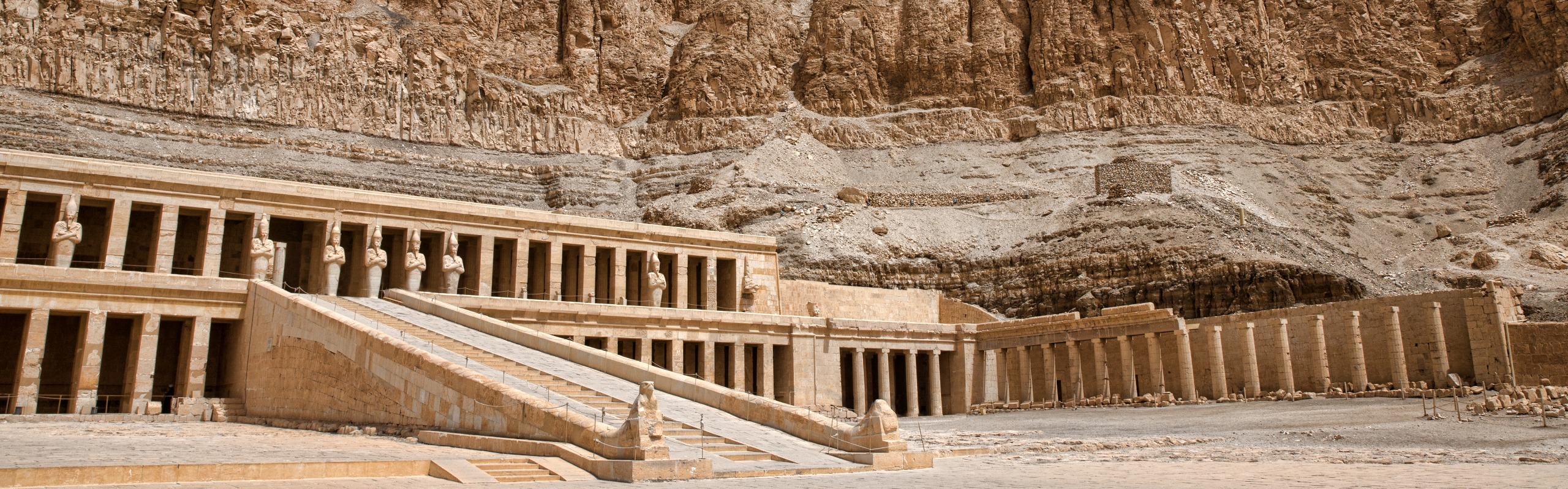 Top 10 Tourist Attractions in Egypt (Can't-Miss for First-Timers)