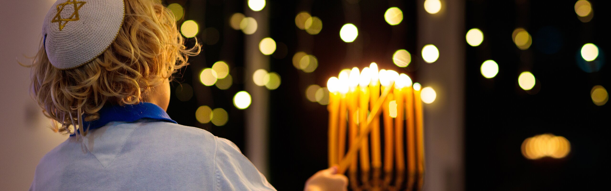 How to Say Happy Hanukkah in Hebrew with Letters and Pronunciation