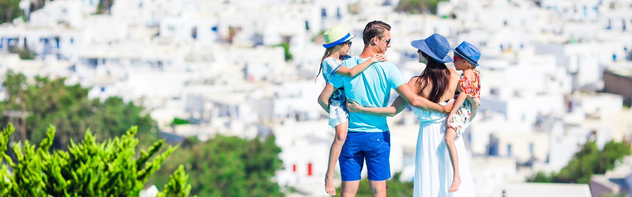 10-Day Athens, Naxos and Santorini Family Tour