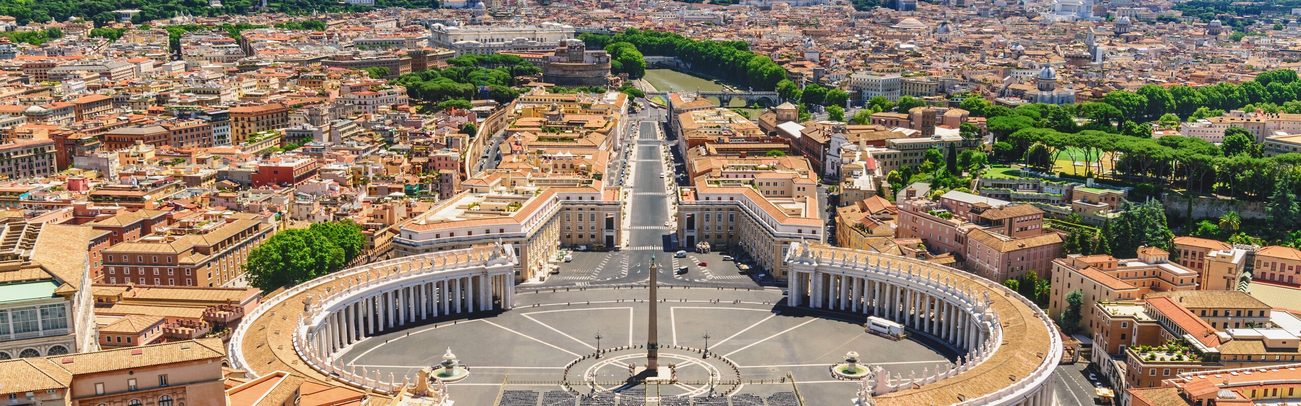 How to Choose the Best Time to Visit Italy and Greece (2025)